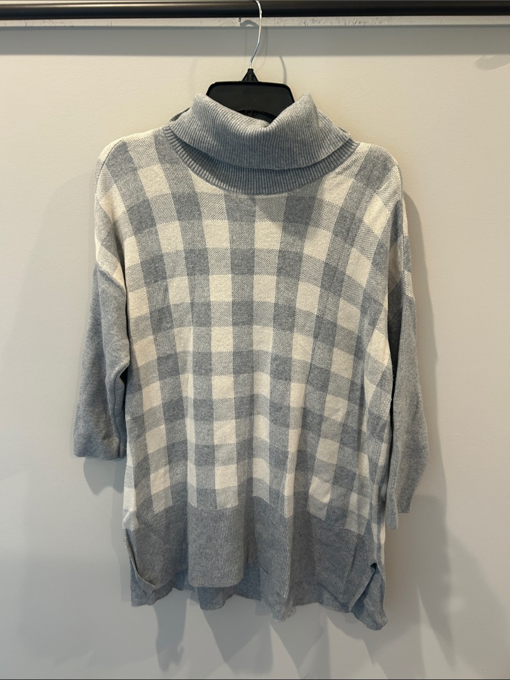 LOFT Gray and White Plaid Turtleneck Sweater